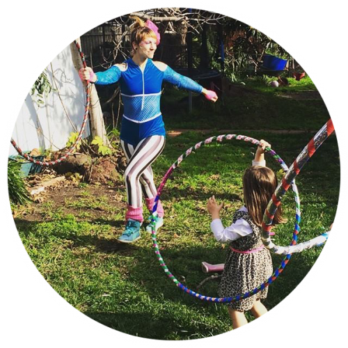 Donna Sparx teaching kids hula hoop dance at a hula hoop children's birthday party